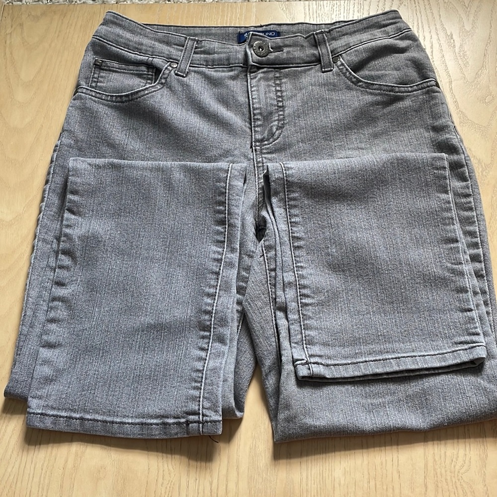 Bandolino Missy/ señora Jeans size 6 /15"waist/40.5 "long
